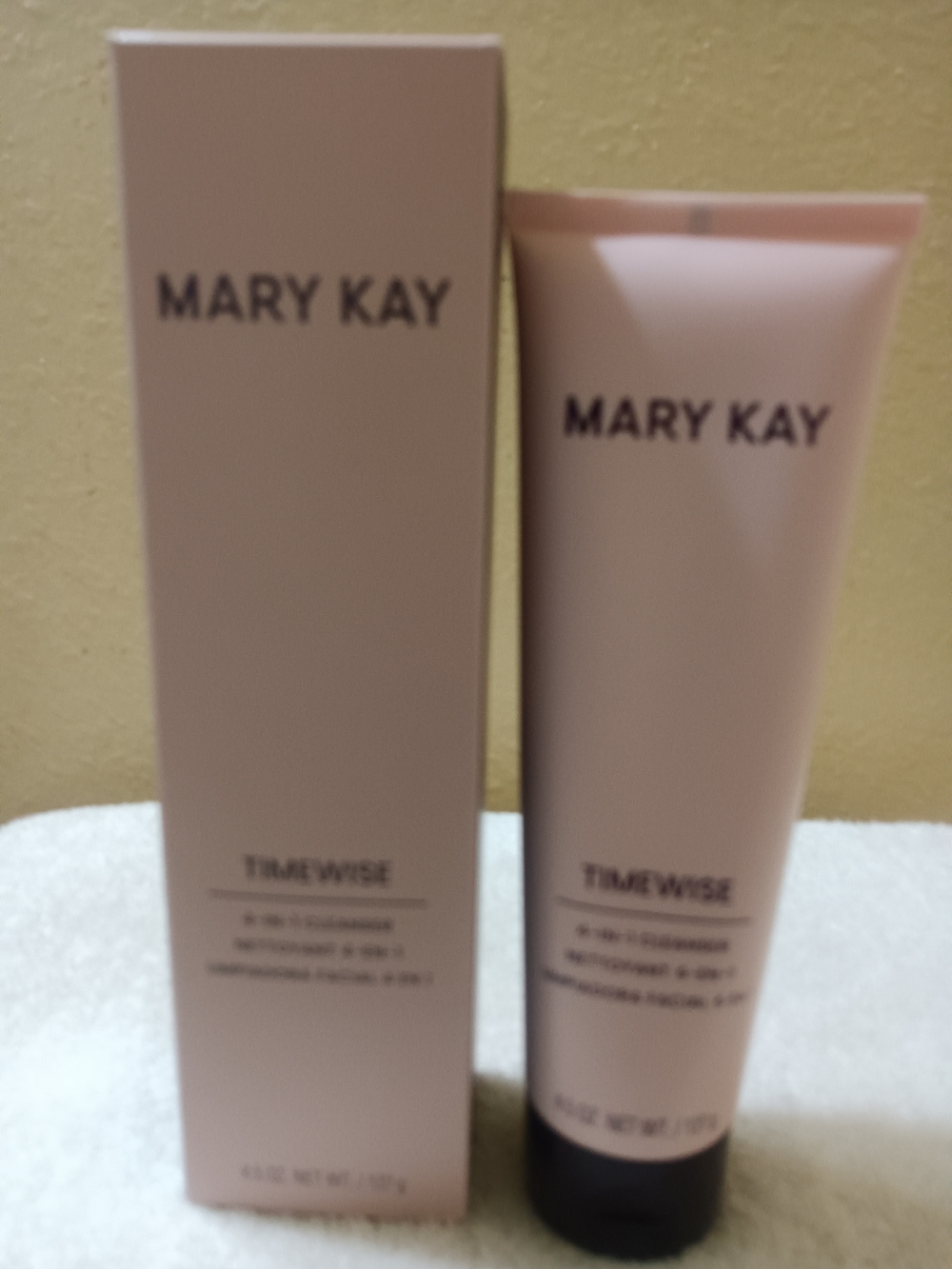 Mary Kay TimeWise Gentle Facial Cleanser - Pale Pink